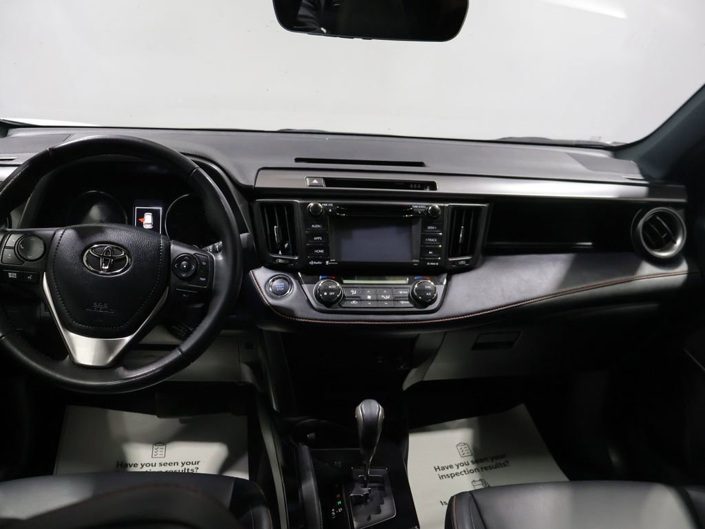 Used 2018 Toyota RAV4 SE w/ Power Extra Value Package image 15
