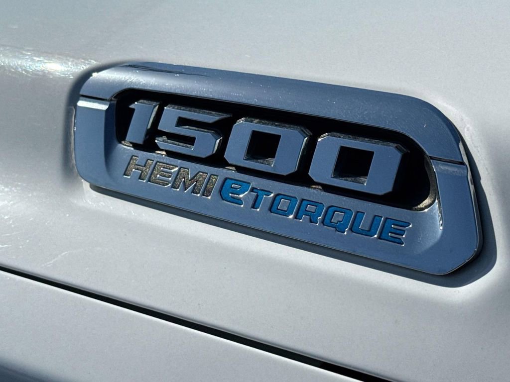 Used 2024 RAM 1500 Laramie image 9