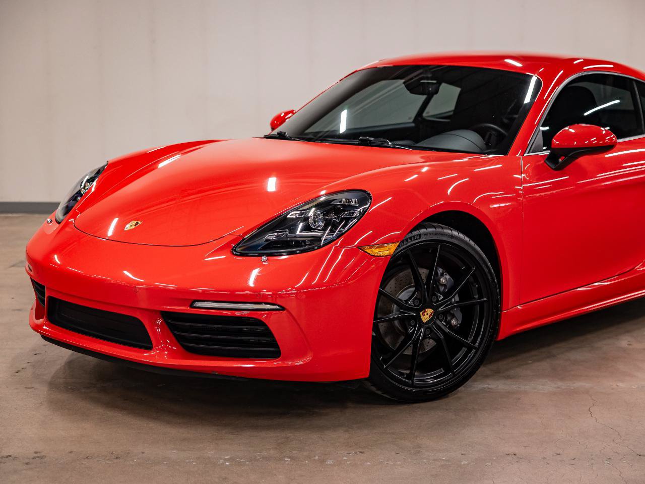 Used 2022 Porsche 718 Cayman RWD image 24