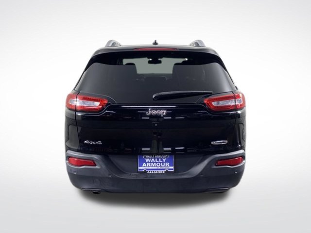 Used 2018 Jeep Cherokee Latitude w/ Safety Group AWD/4WD image 9