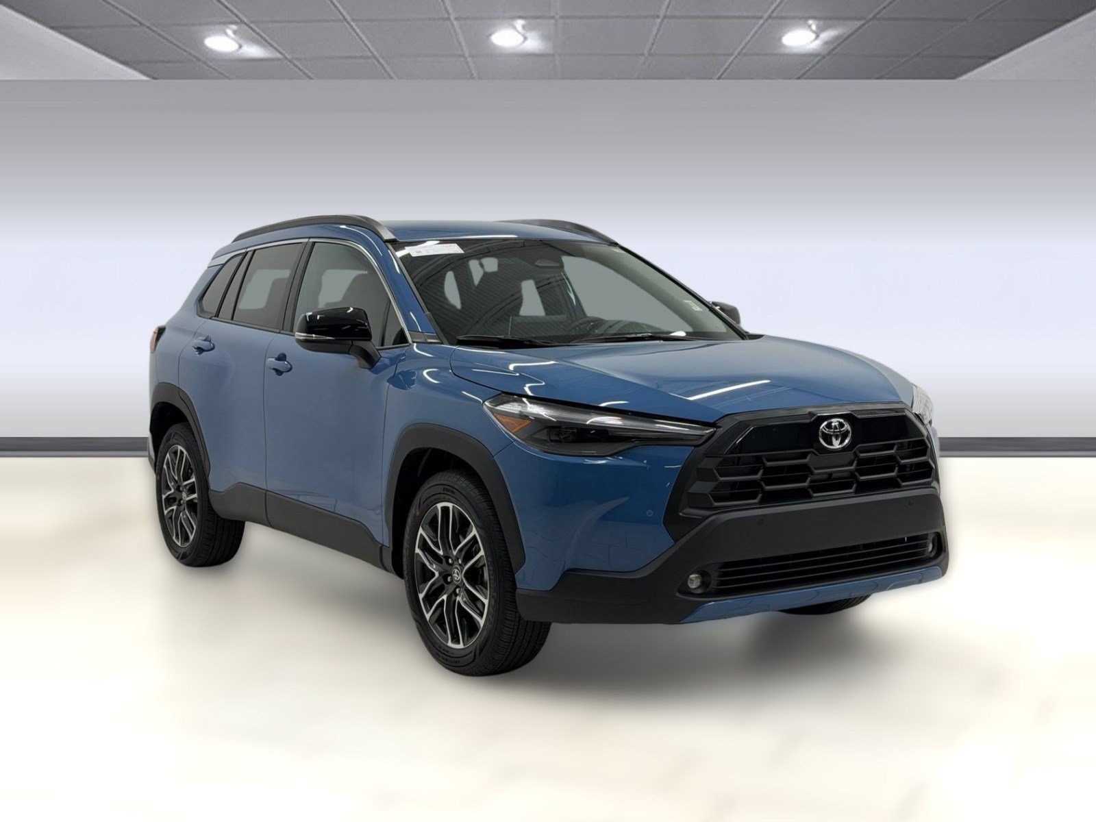 Used 2026 Toyota Corolla Cross XLE FWD image 6