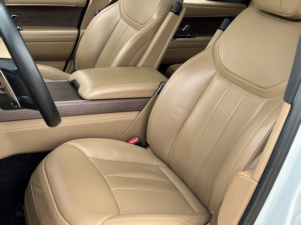 Used 2023 Land Rover Range Rover SE image 17