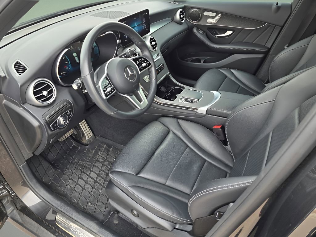 Used 2022 Mercedes-Benz GLC 300 4MATIC image 25