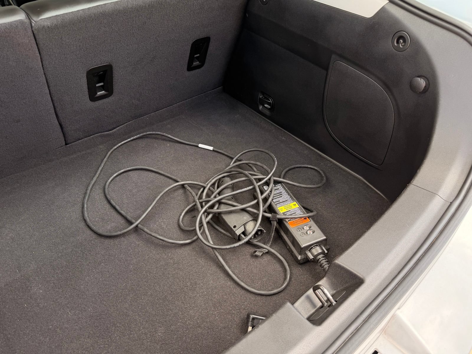 Used 2017 Chevrolet Volt LT w/ Comfort Package FWD image 41