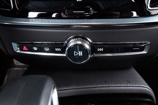 Certified 2023 Volvo S60 T8 Plus image 14