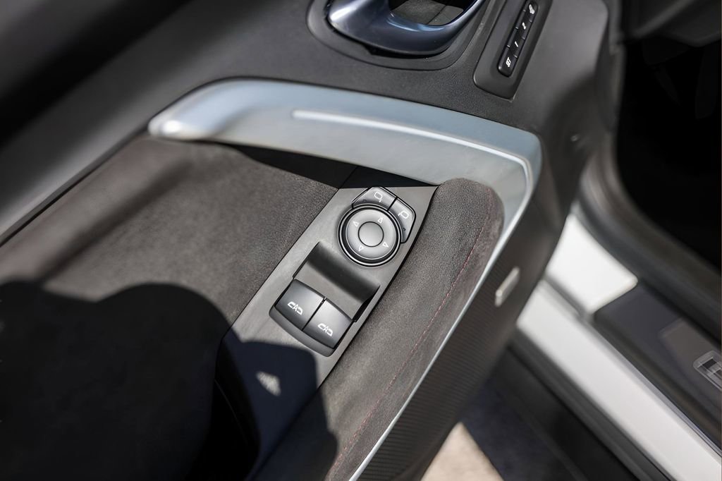 Used 2021 Chevrolet Camaro ZL1 image 21