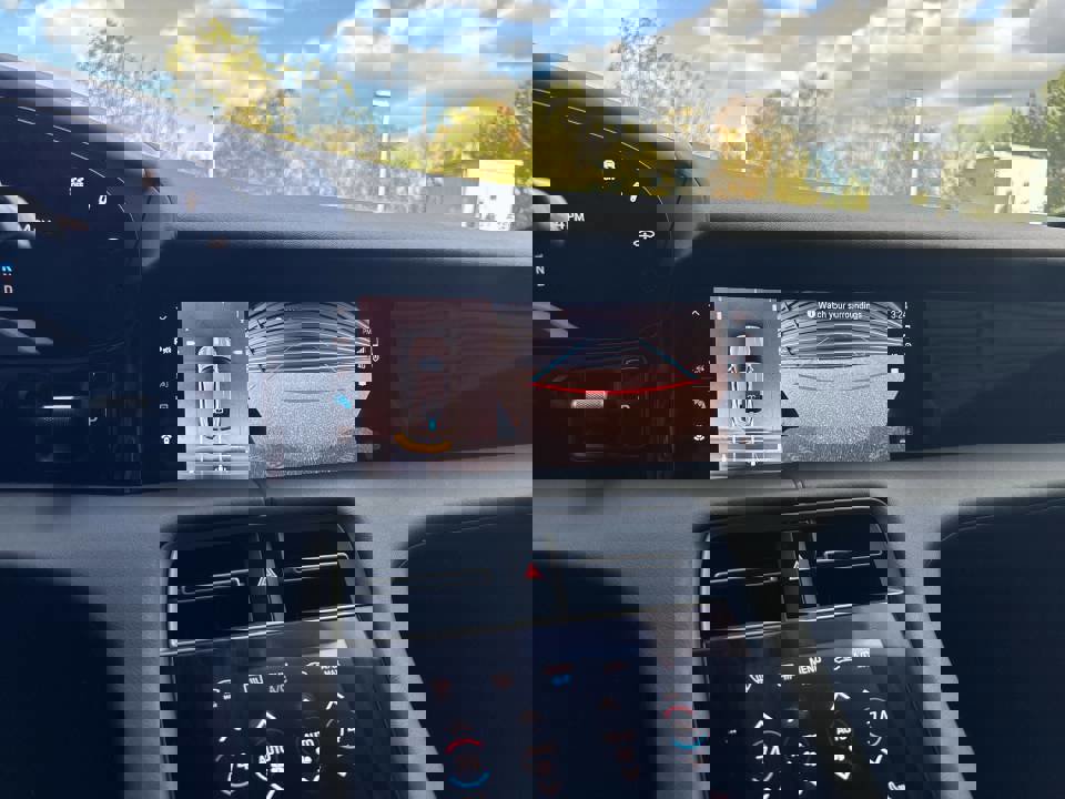 New 2025 Porsche Taycan image 21