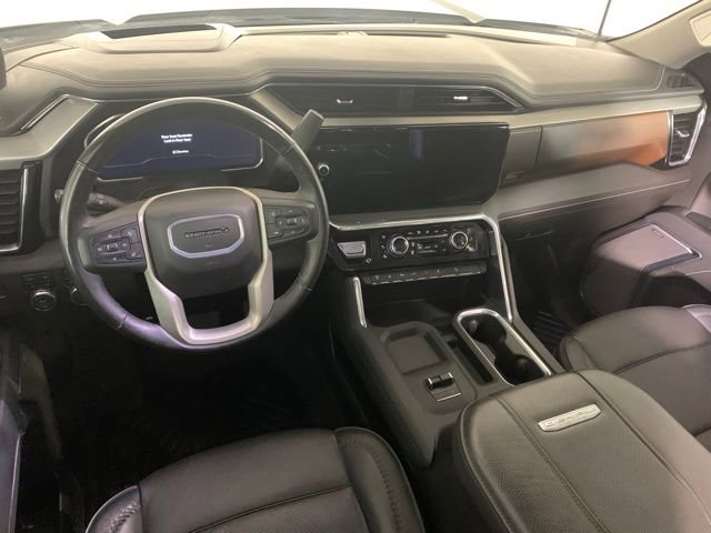 Used 2025 GMC Sierra 2500 Denali w/ Denali Reserve Package AWD/4WD image 3