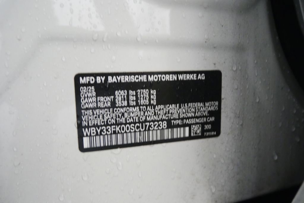 Used 2025 BMW i5 eDrive40i w/ M Sport Package image 30