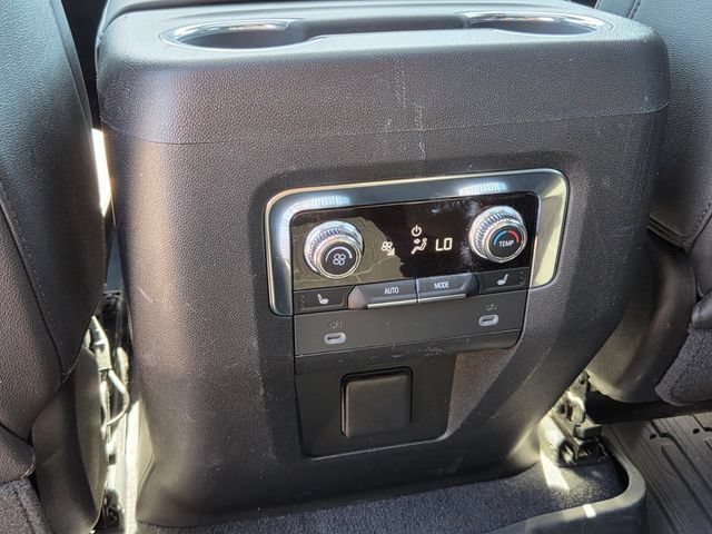 Used 2023 GMC Yukon SLT w/ SLT Premium Package AWD/4WD image 14