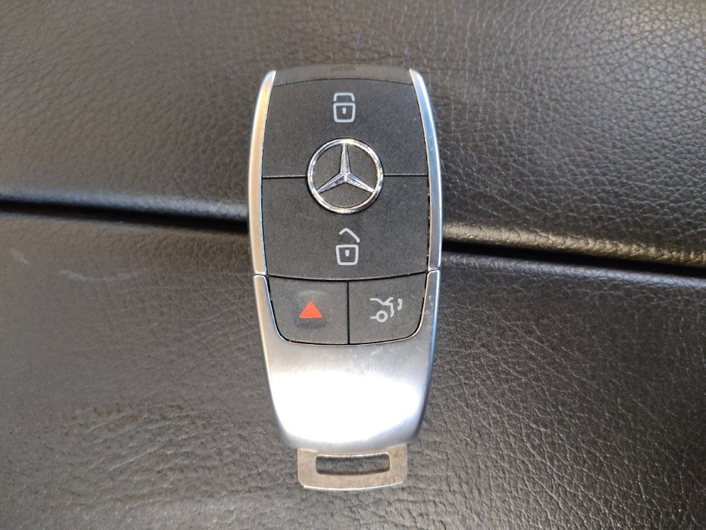 Used 2020 Mercedes-Benz C 300 Sedan w/ Premium Package image 32