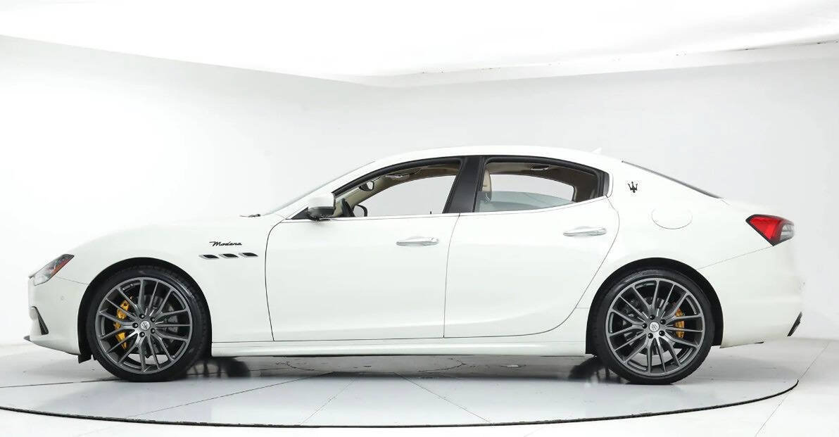 Used 2022 Maserati Ghibli Modena RWD image 7
