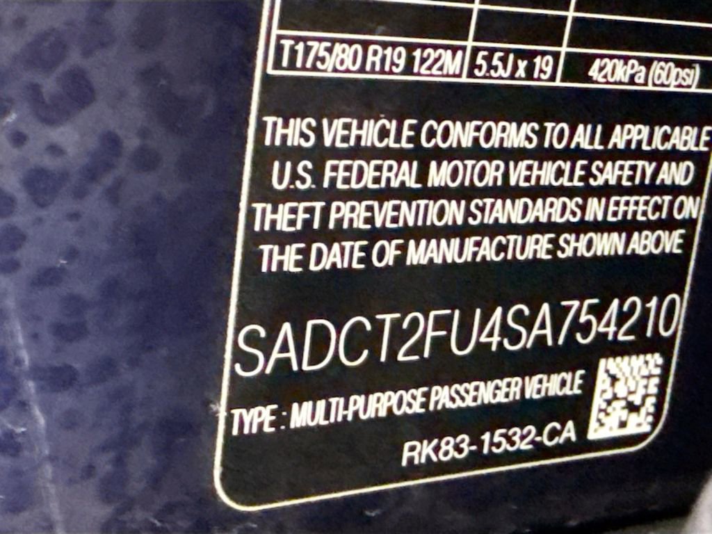 Used 2025 Jaguar F-PACE R-Dynamic S image 28