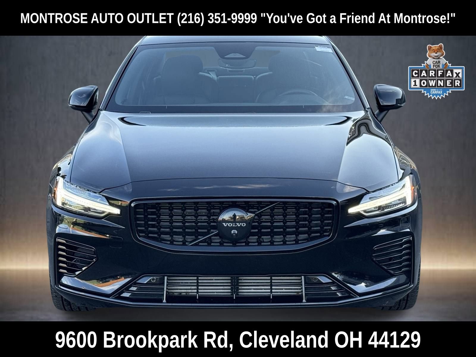 Used 2023 Volvo S60 T8 Plus w/ Climate Package image 9