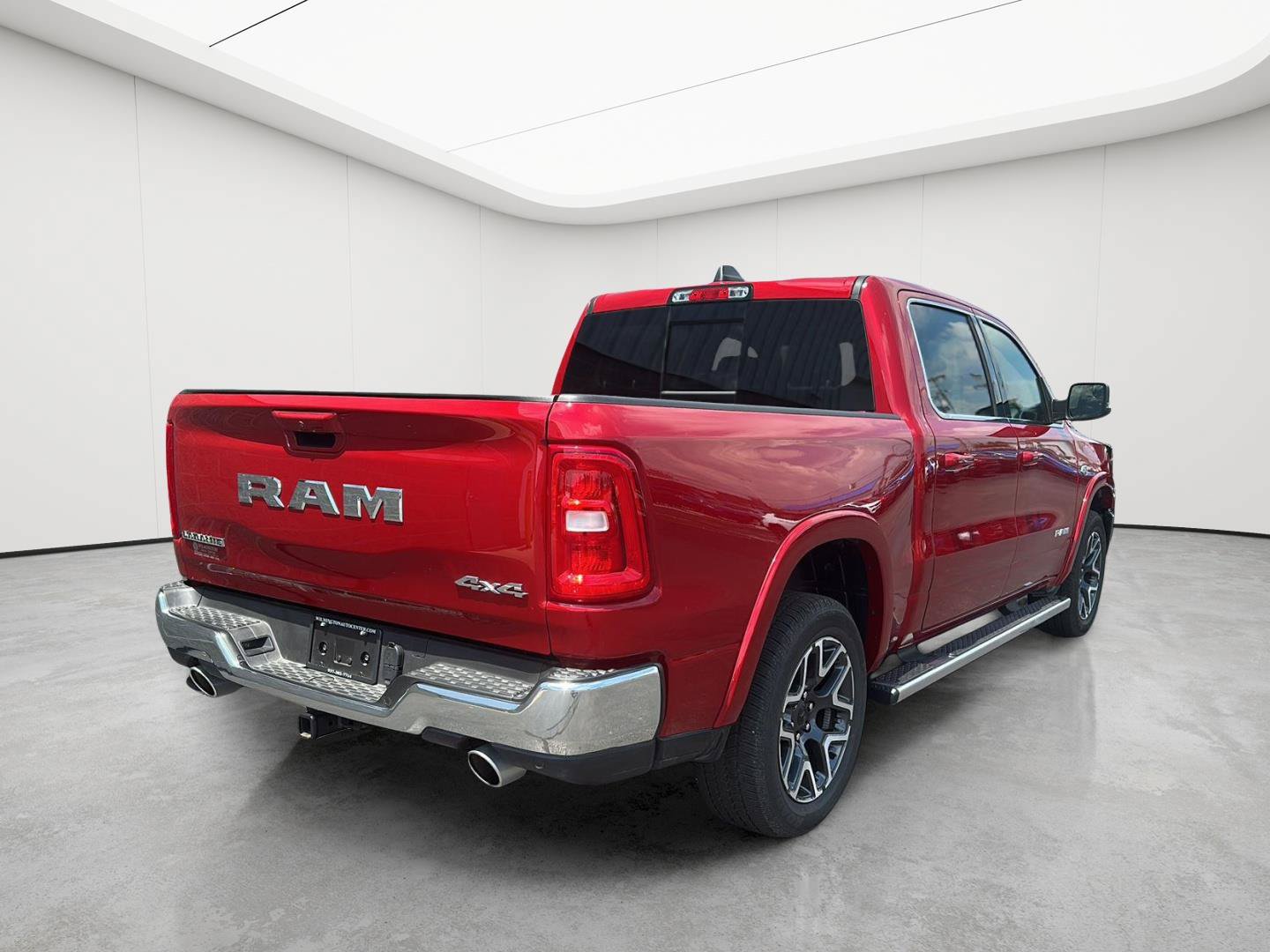 Used 2026 RAM 1500 Laramie w/ Chrome Appearance Group AWD/4WD image 3