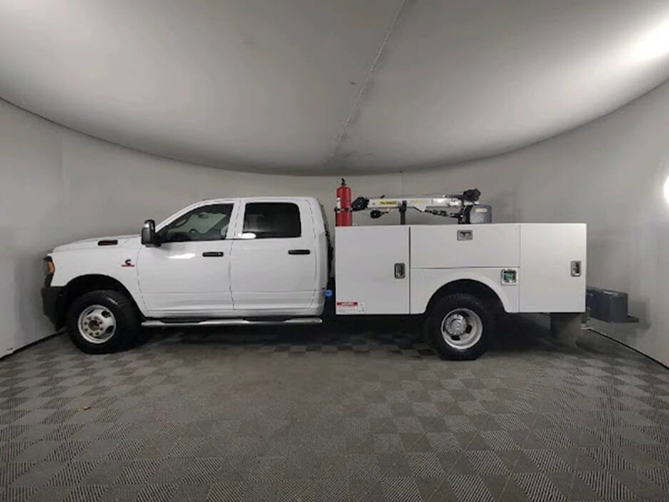 Used 2024 RAM 3500 Tradesman image 4