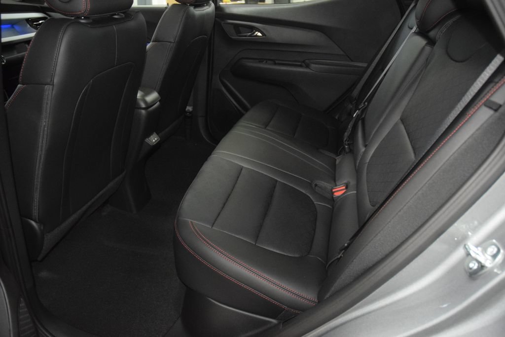 New 2027 Chevrolet Bolt RS w/ Technology Package FWD image 40