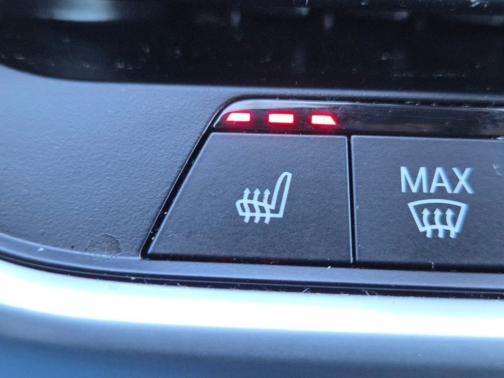 Used 2021 BMW X5 xDrive40i w/ Premium Package image 15