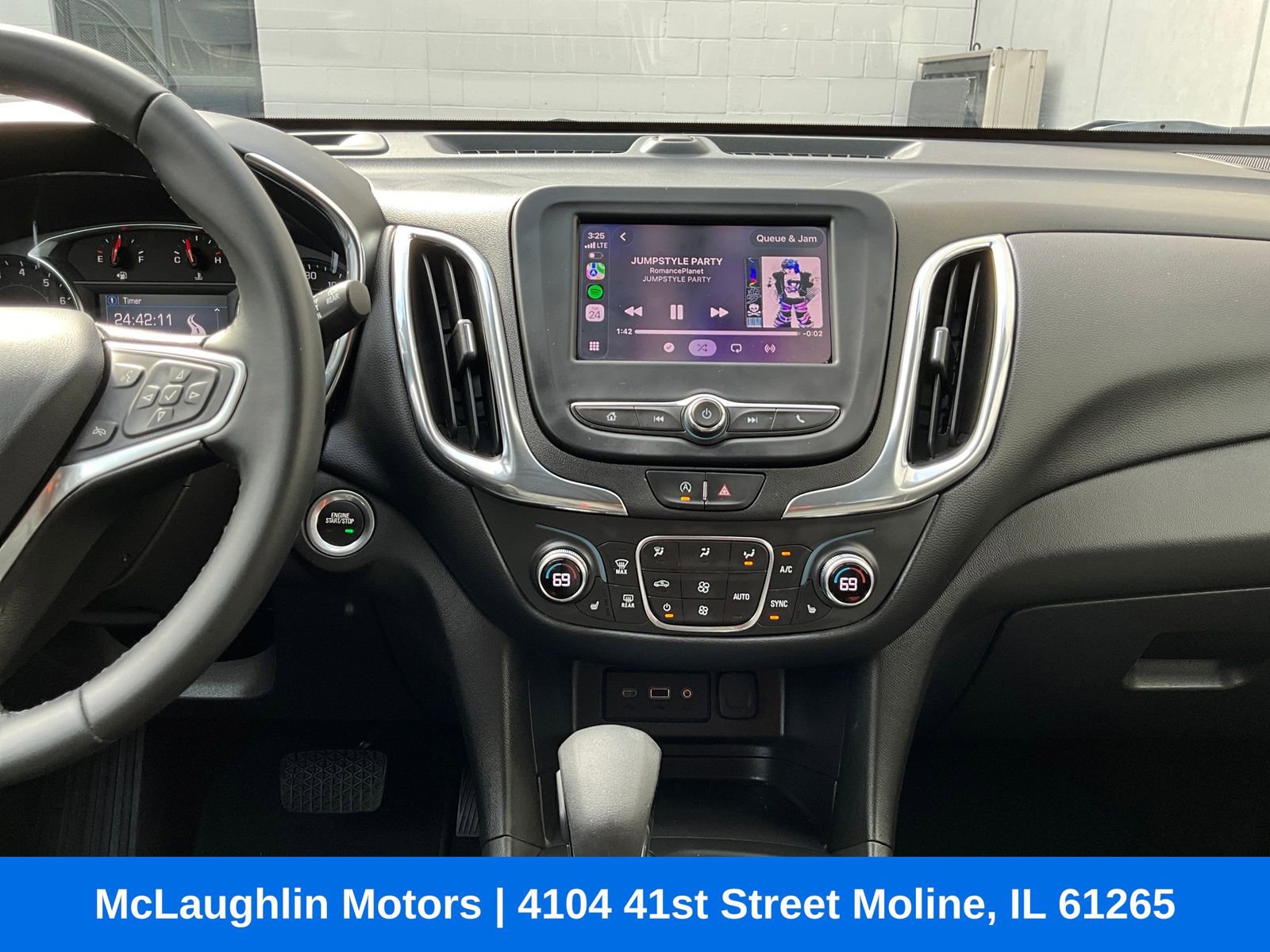 Used 2023 Chevrolet Equinox LT image 4