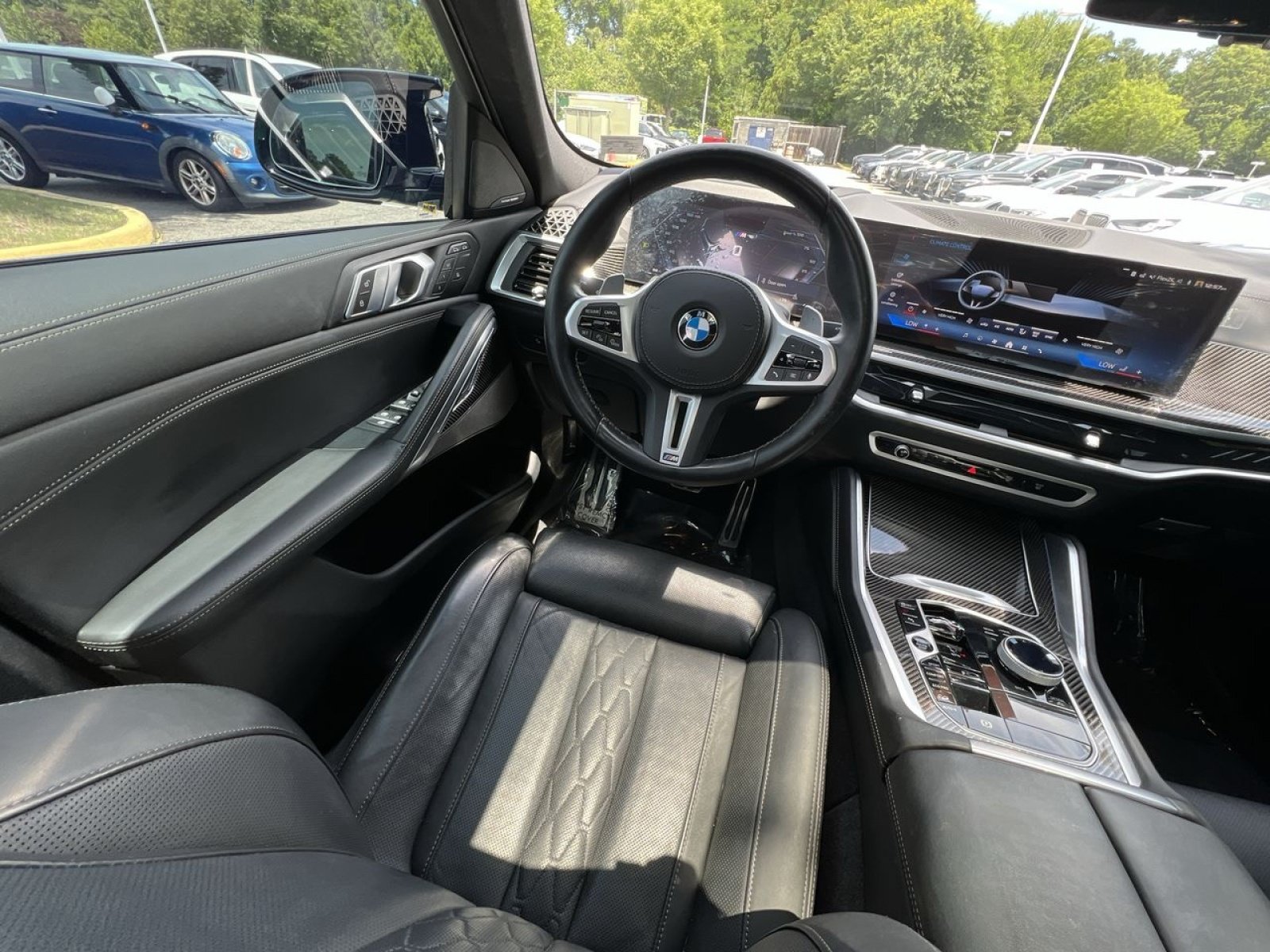 Used 2025 BMW X6 M60i AWD/4WD image 4