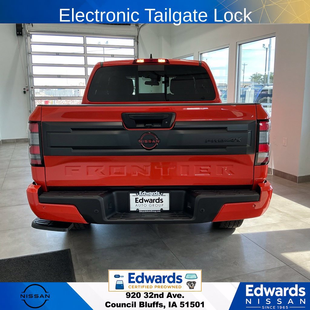 Used 2025 Nissan Frontier PRO-4X AWD/4WD image 8