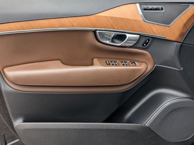 Certified 2023 Volvo XC90 T8 Plus image 24