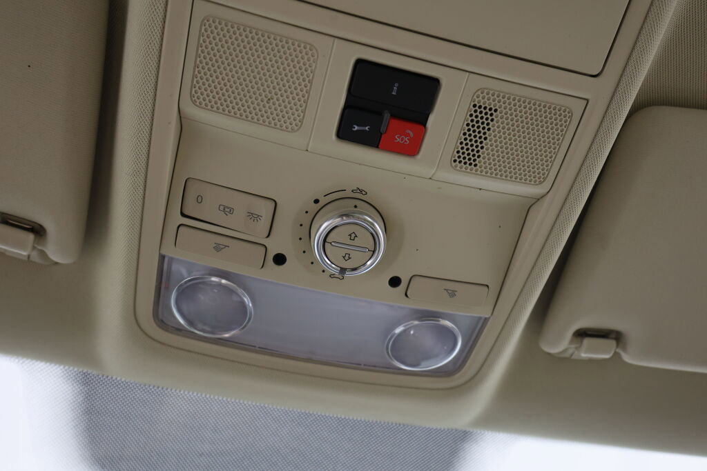 Used 2014 Volkswagen Tiguan SEL image 40