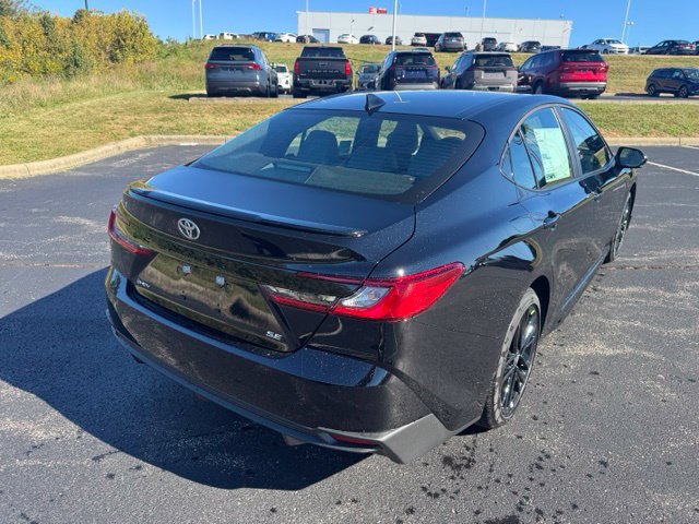 New 2026 Toyota Camry SE FWD image 3