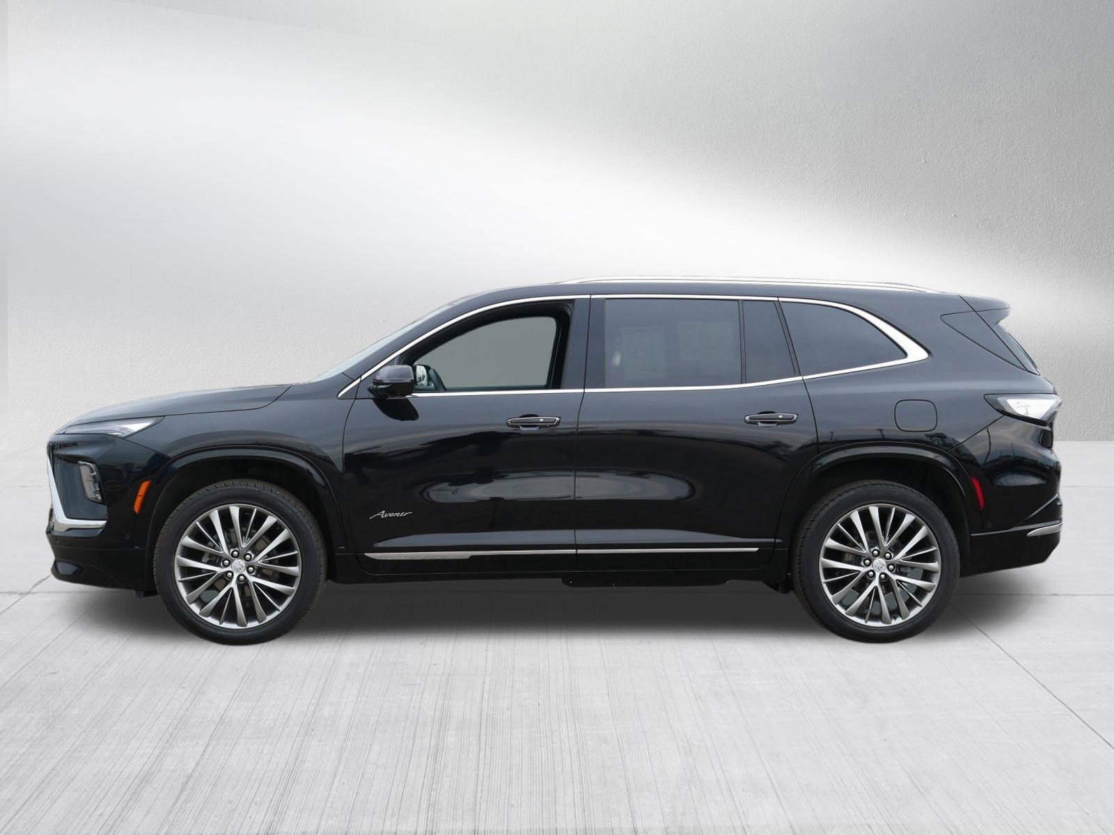 Certified 2025 Buick Enclave Avenir w/ Super Cruise Package AWD/4WD image 4