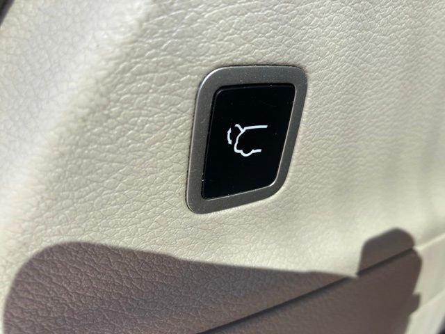 Certified 2019 Chrysler Pacifica Touring-L Plus w/ Advanced Safetytec Group FWD image 24
