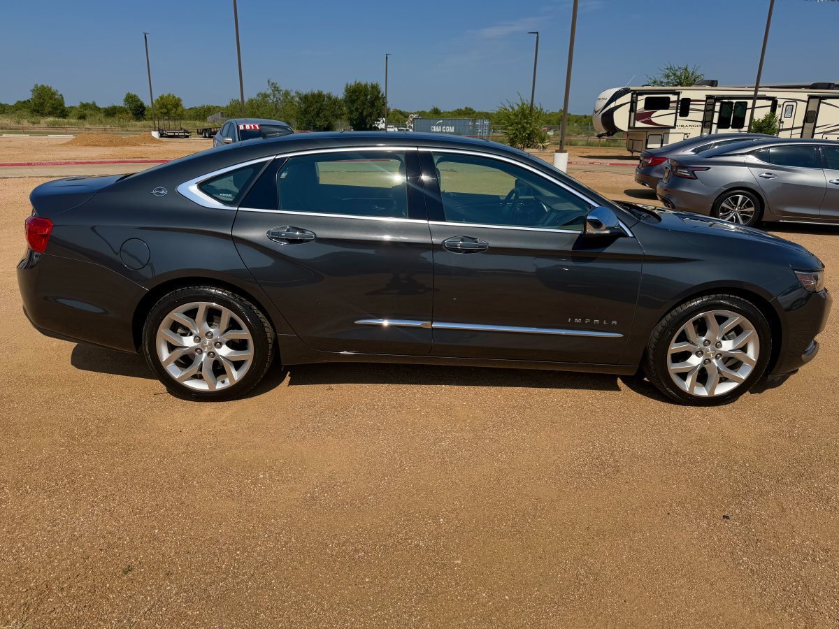 Used 2015 Chevrolet Impala LTZ FWD image 4