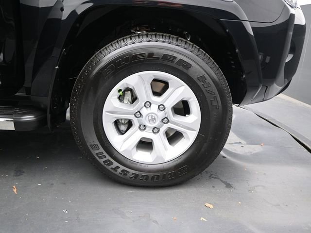 Used 2024 Toyota 4Runner SR5 Premium w/ Moonroof Package AWD/4WD image 18