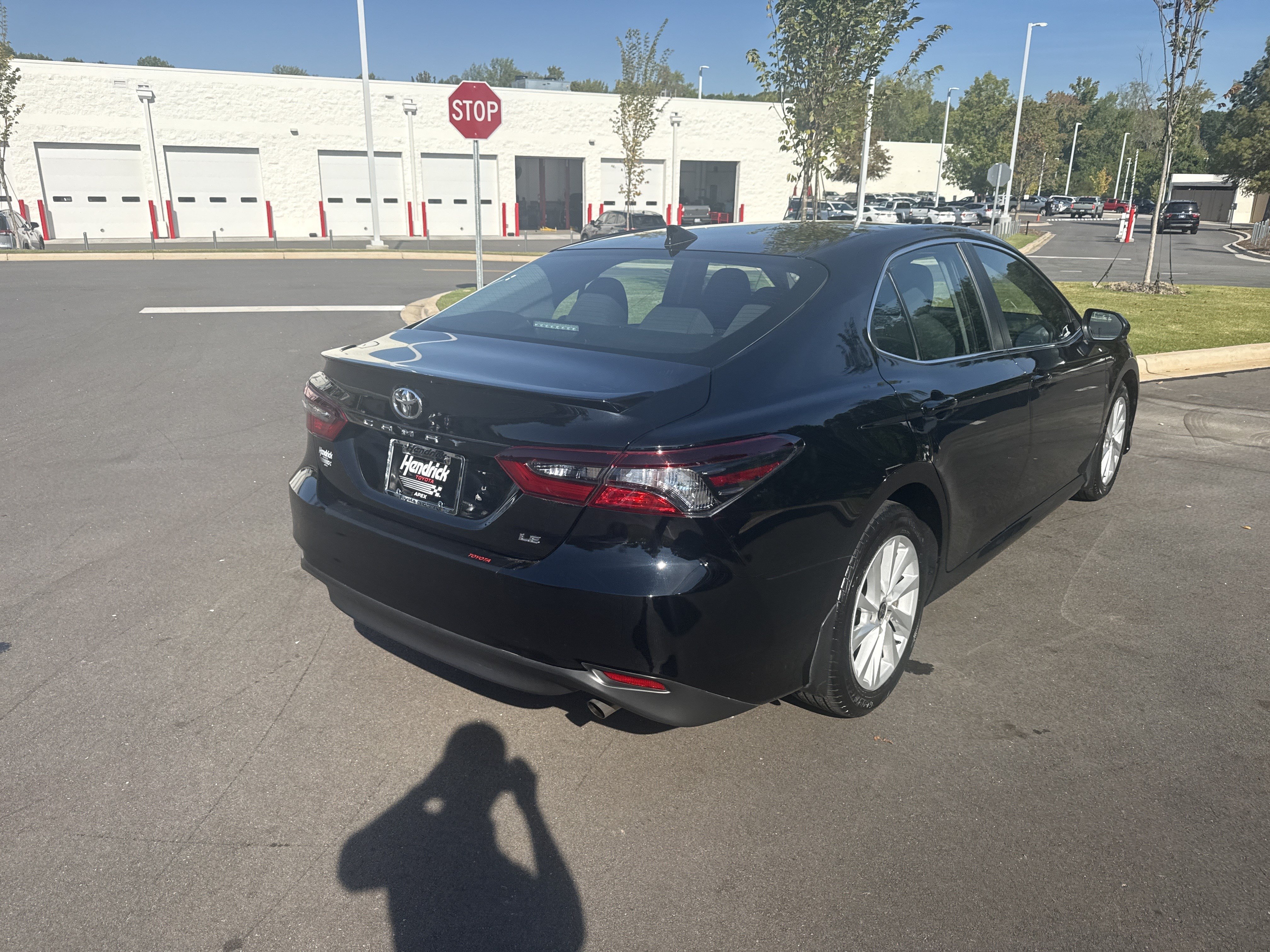 Used 2023 Toyota Camry LE FWD image 10