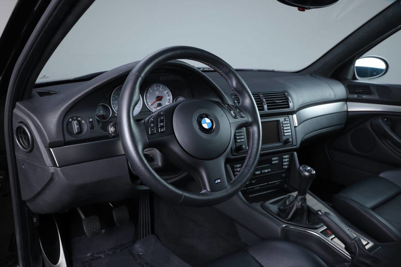 Used 2002 BMW M5 image 47