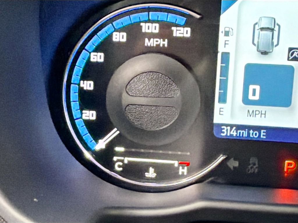 Used 2024 Ford Bronco Everglades image 39