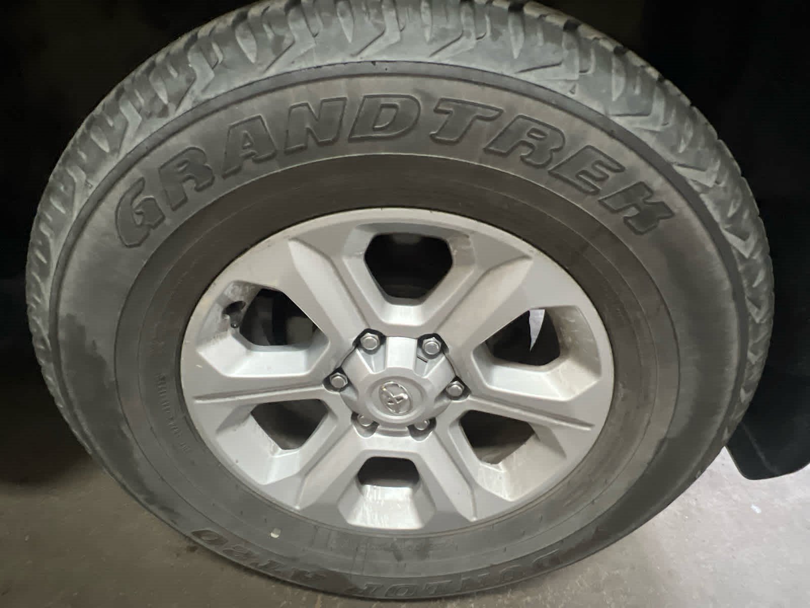 Used 2023 Toyota 4Runner SR5 AWD/4WD image 8