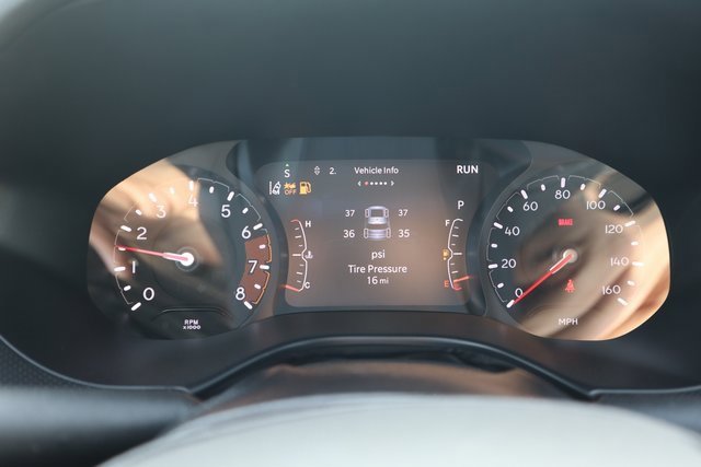 New 2026 Jeep Compass Latitude image 8