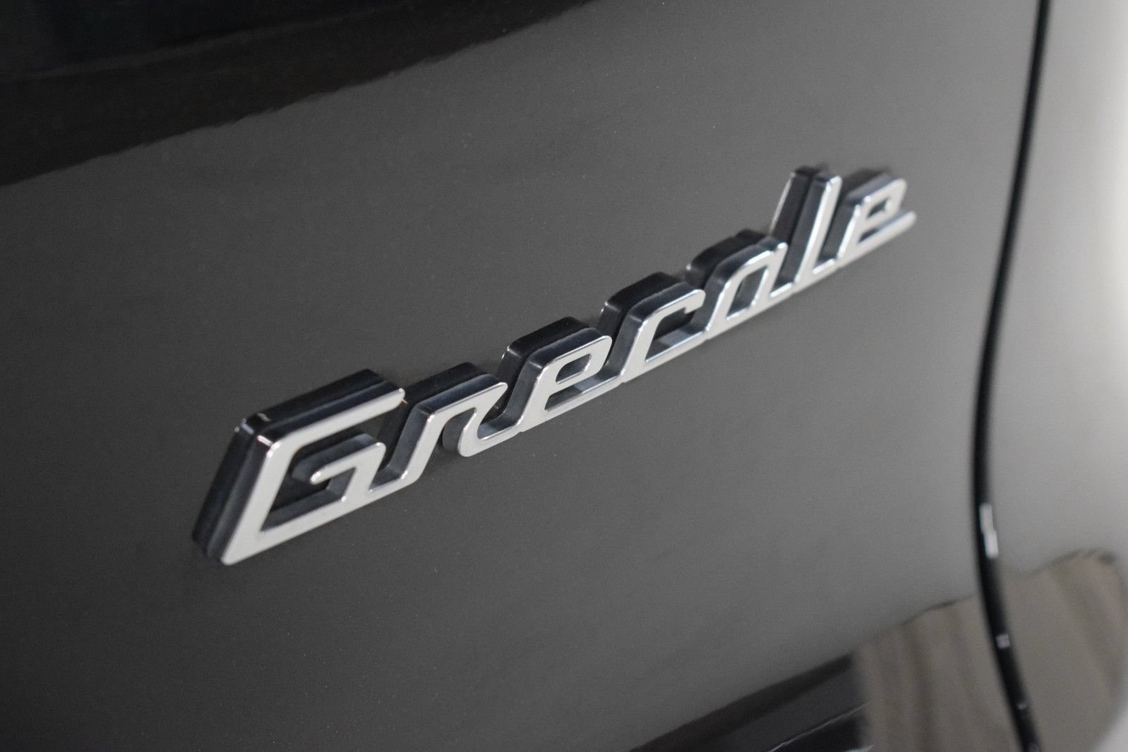 Certified 2023 Maserati Grecale Modena AWD/4WD image 11