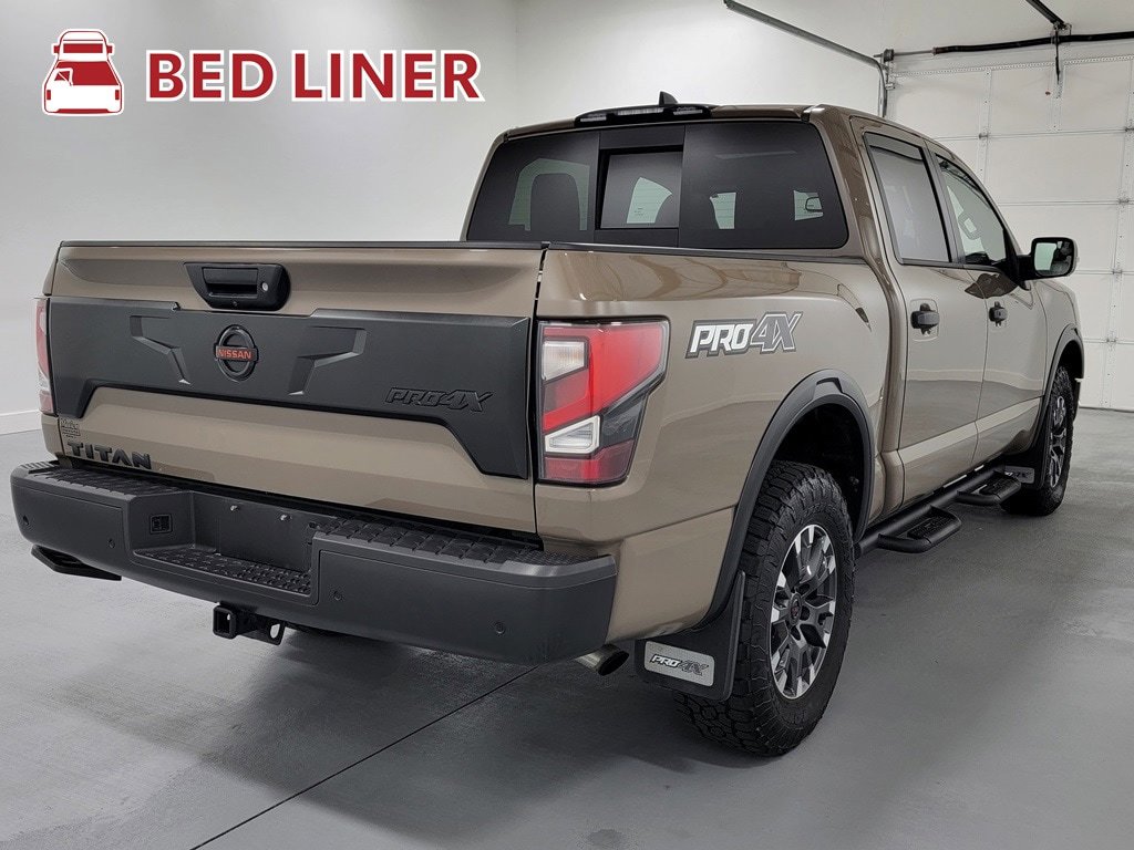 Used 2022 Nissan Titan PRO-4X w/ Pro-4x Convenience Package AWD/4WD image 9