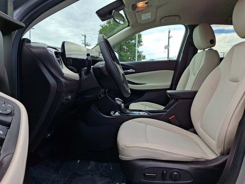 Used 2024 Buick Encore GX Preferred w/ Comfort Package AWD/4WD image 14