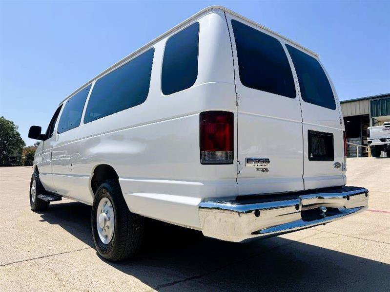 Used 2008 Ford E-350 and Econoline 350 XLT RWD image 14