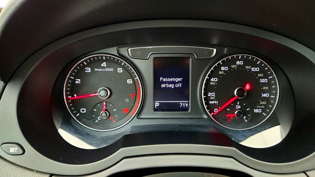 Used 2018 Audi Q3 2.0T Premium FWD image 15