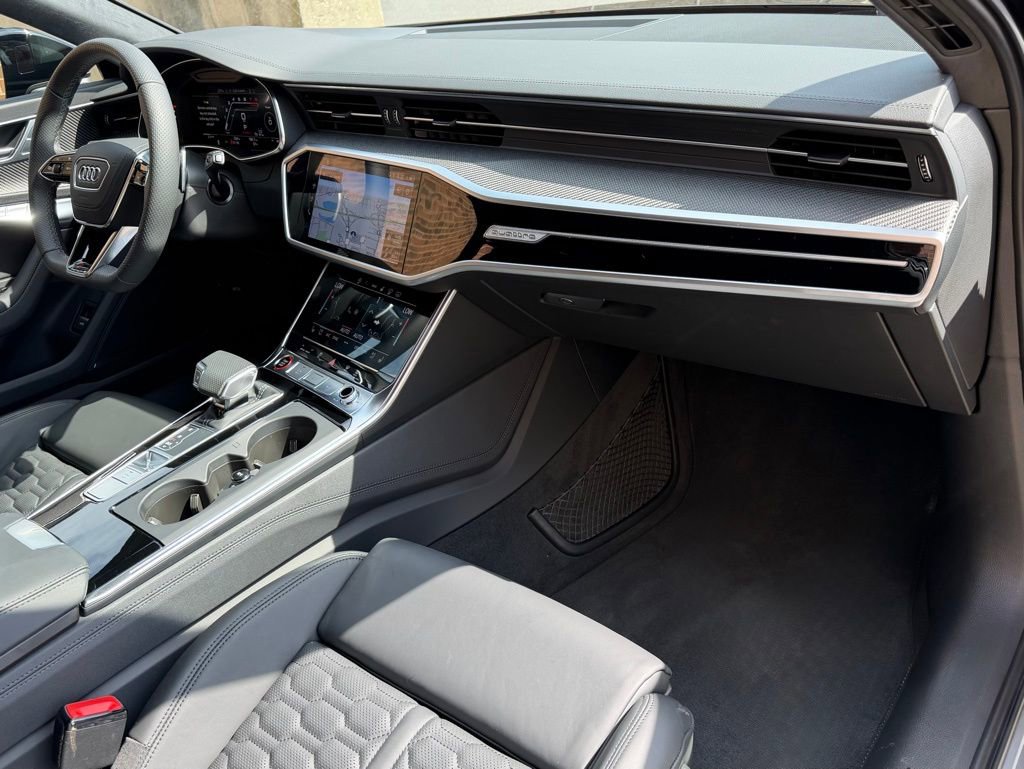 Used 2026 Audi RS 6 performance image 21