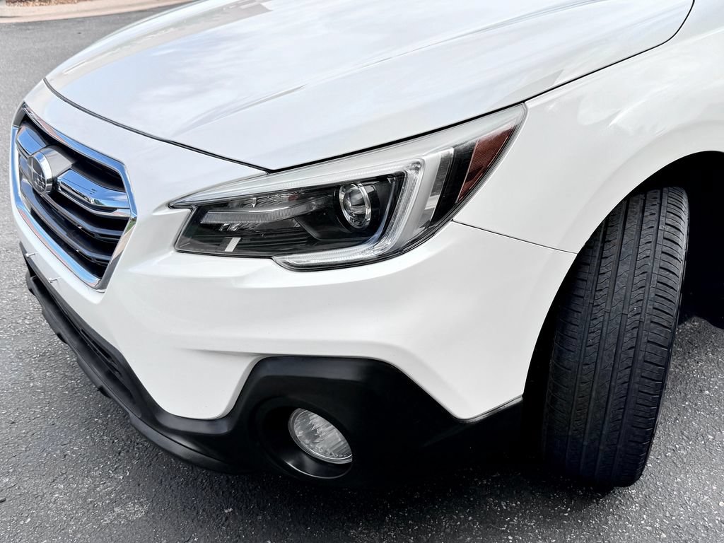 Used 2019 Subaru Outback 2.5i Limited w/ Popular Package #2 AWD/4WD image 5