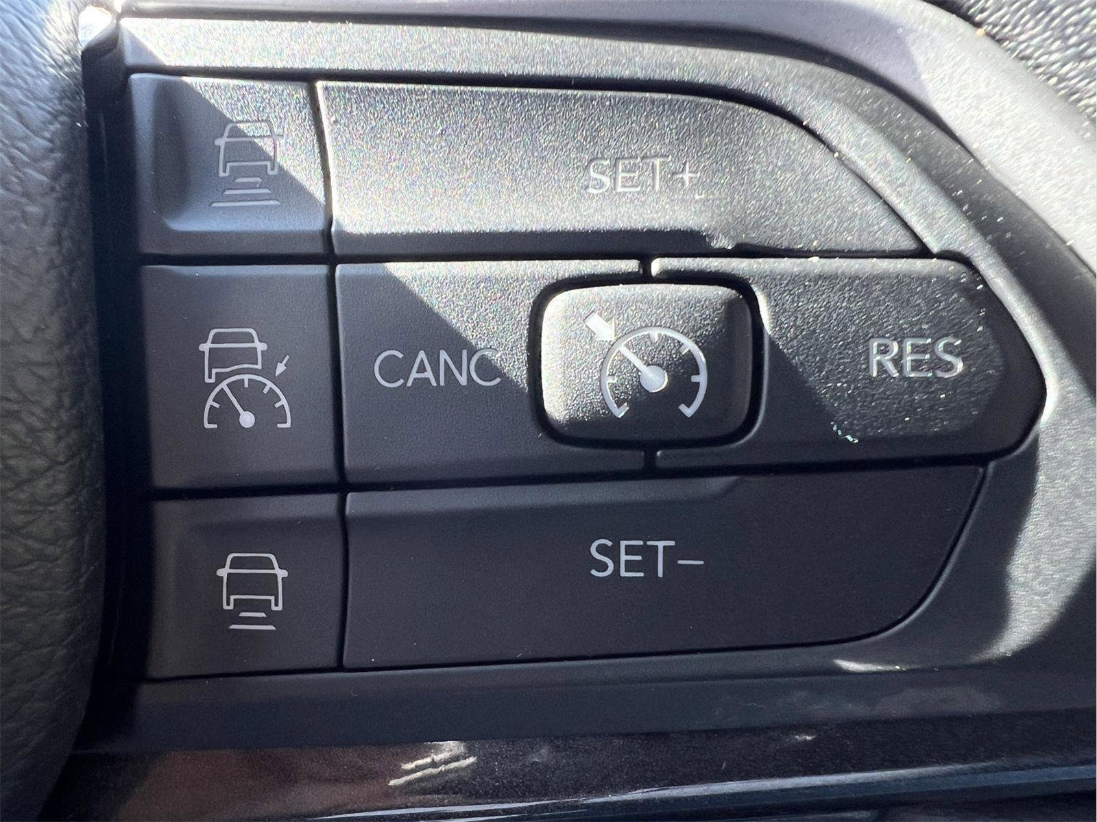 Used 2022 Jeep Grand Cherokee Altitude image 25