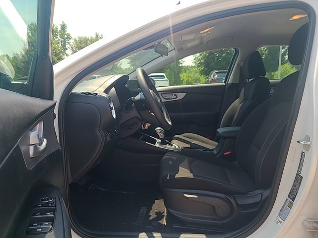 Used 2024 Kia Forte LXS FWD image 12