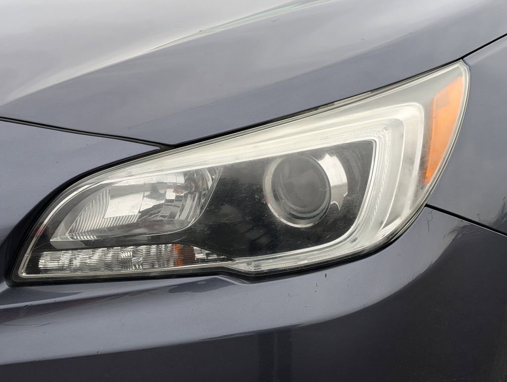 Used 2017 Subaru Legacy 2.5i Premium image 16