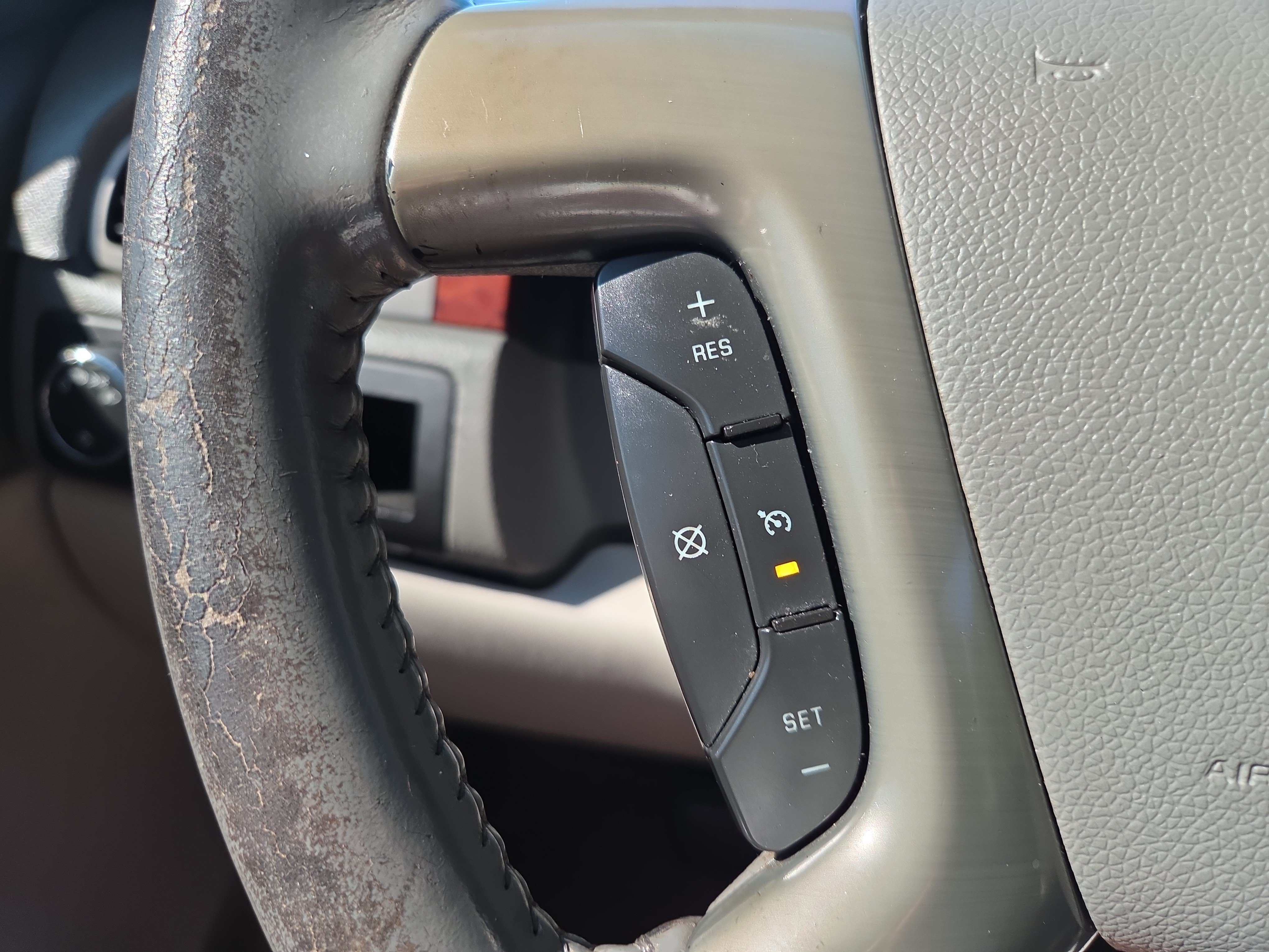 Used 2013 GMC Yukon SLT RWD image 16