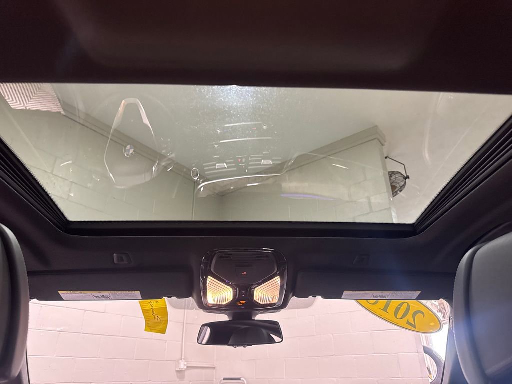 Used 2018 BMW 540i xDrive image 10