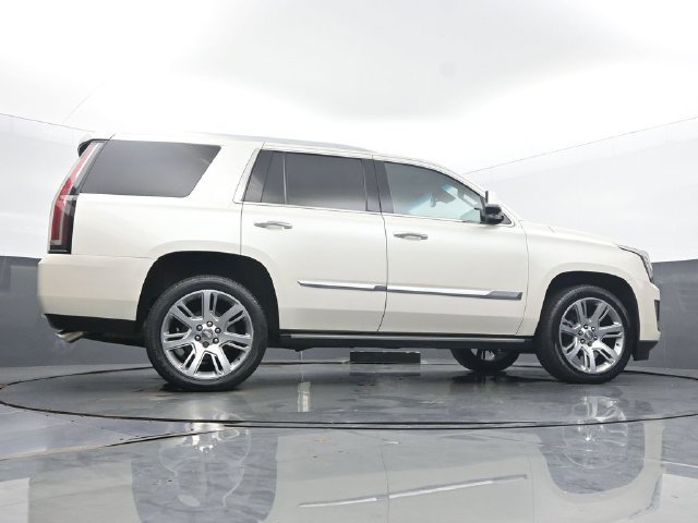 Used 2015 Cadillac Escalade Premium AWD/4WD image 52